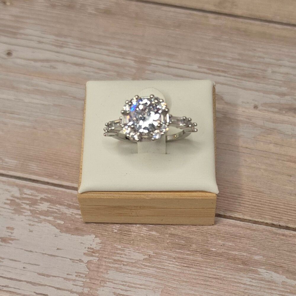New! Size 7 Ring - Picture 5 of 9